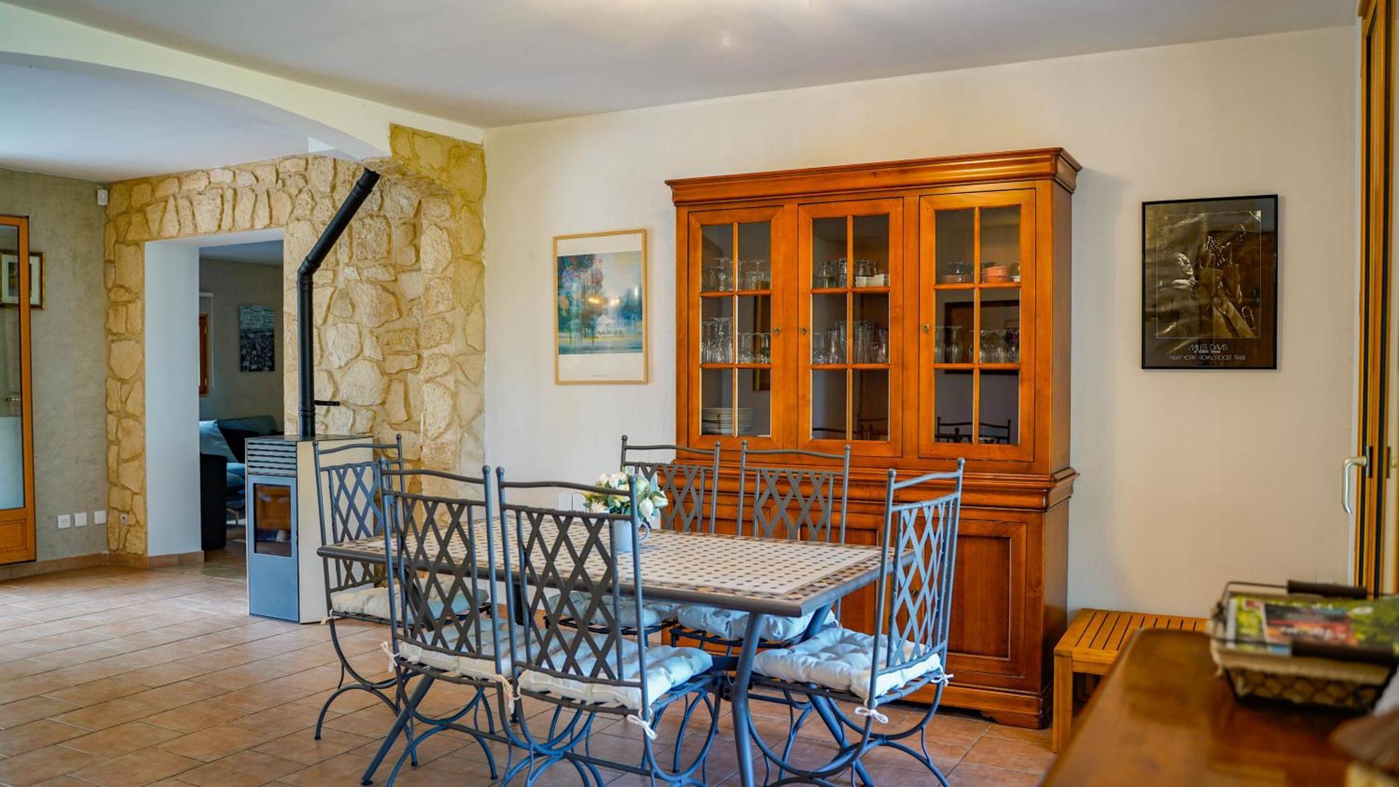 Mon Gineste Villa